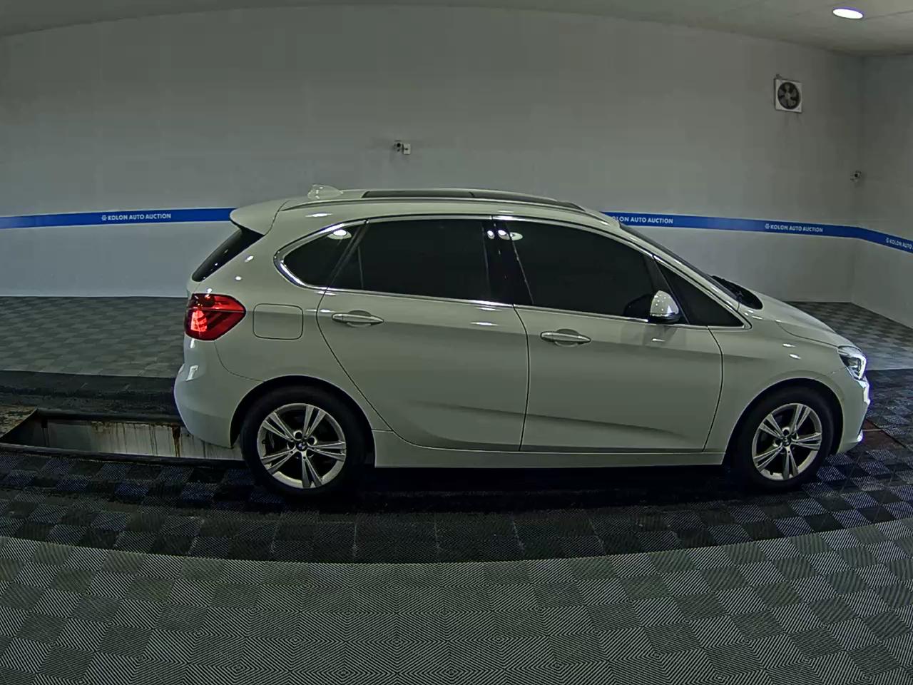 بي إم دبليو 2 Series (1St Gen) Active Tourer Joy 2015
