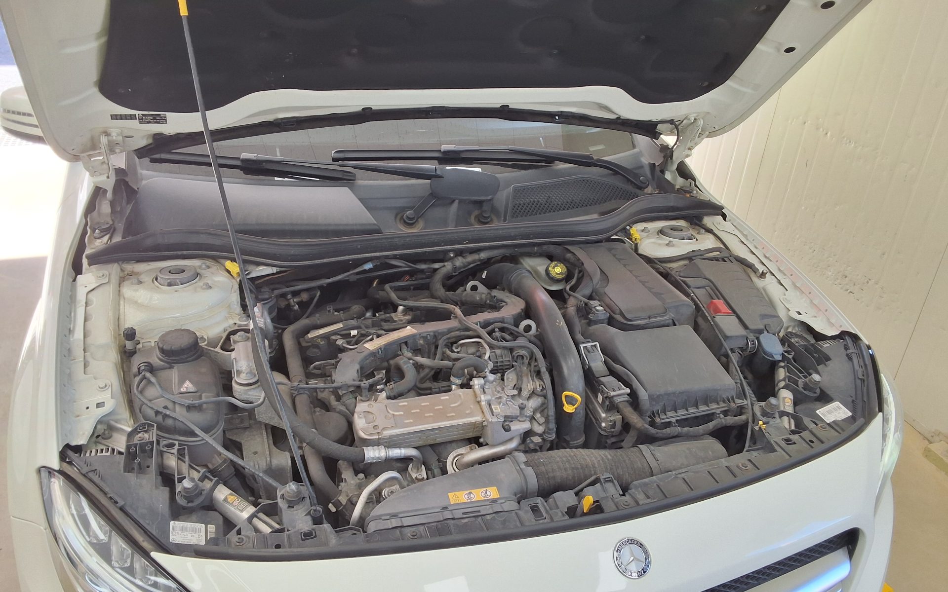 مرسيدس بنز جي إل إيه Class جي إل إيه 200 D فورماتيك 2017 4MATIC