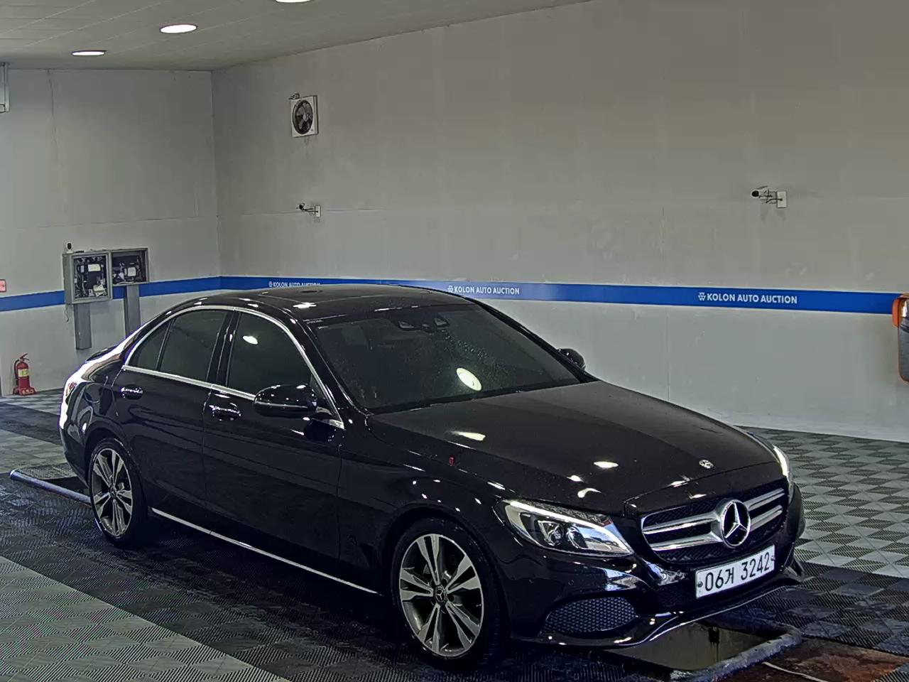 مرسيدس بنز C Class 2018 C220