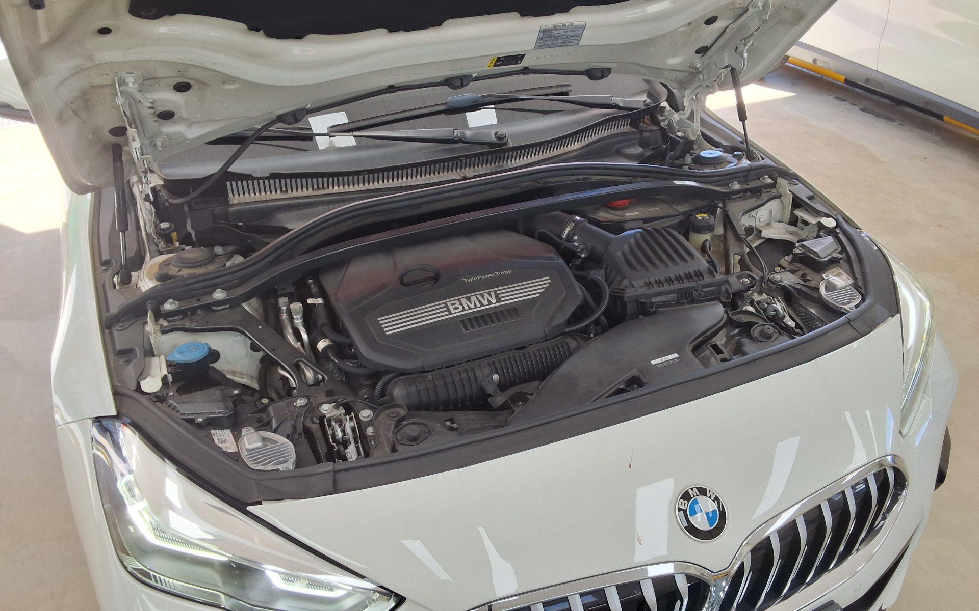 بي إم دبليو 2 Series (2Nd Gen) Gran كوبيه 220I M Sport 2021 SPORT