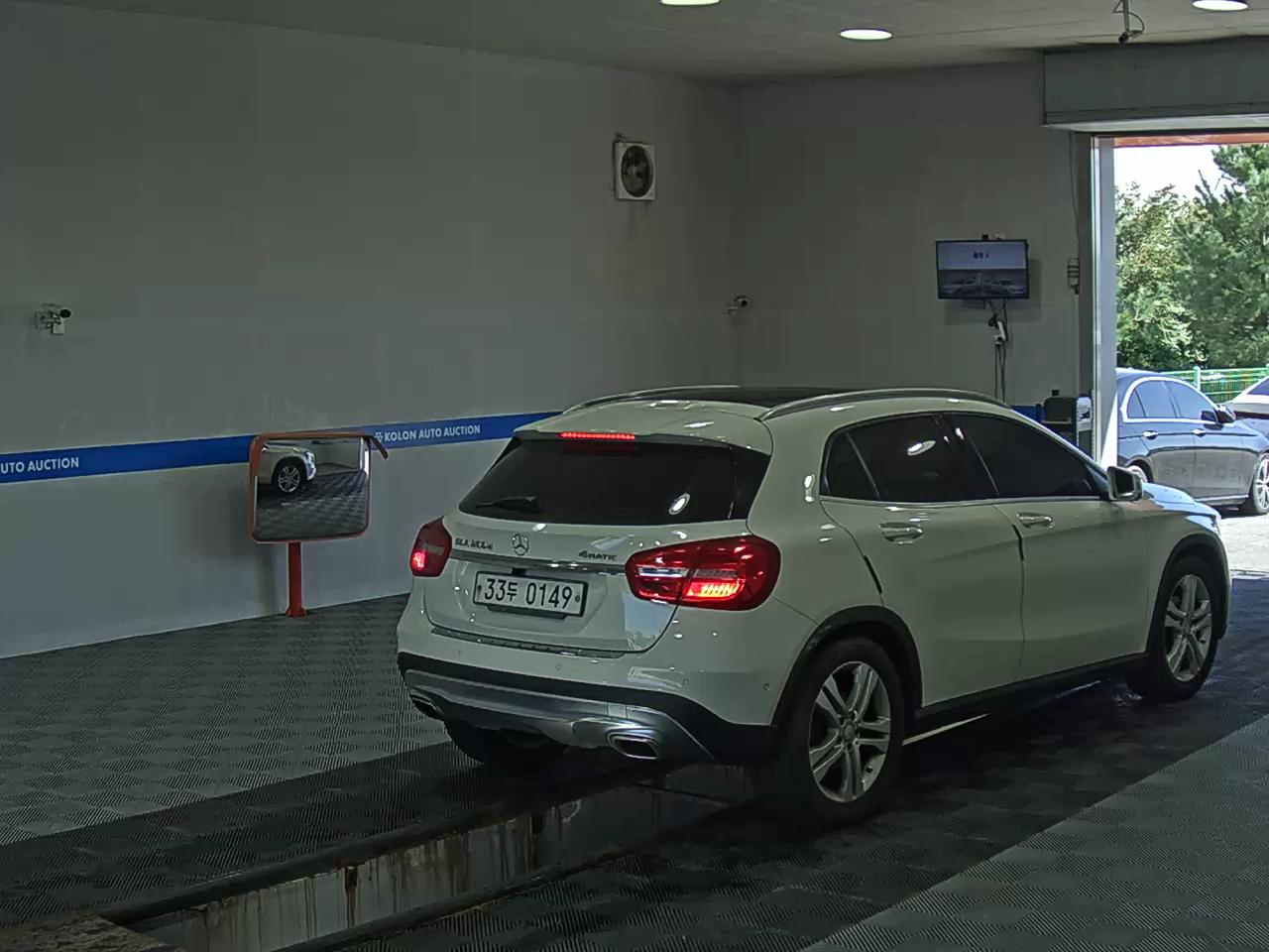 مرسيدس بنز جي إل إيه Class جي إل إيه 200 D فورماتيك 2017 4MATIC