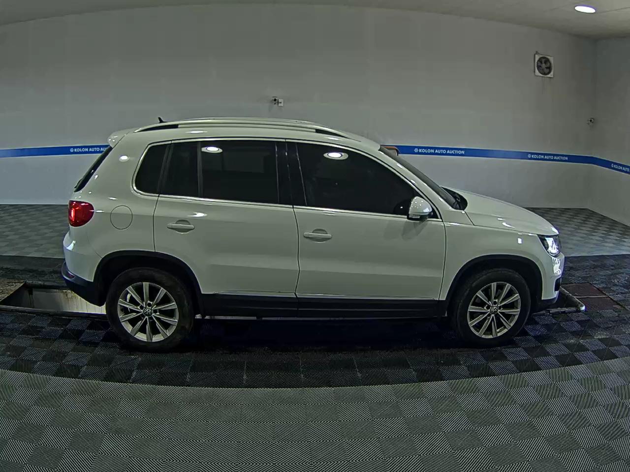 فولكس فاجن تيجوان 2.0 TDI Bluemotion 2016