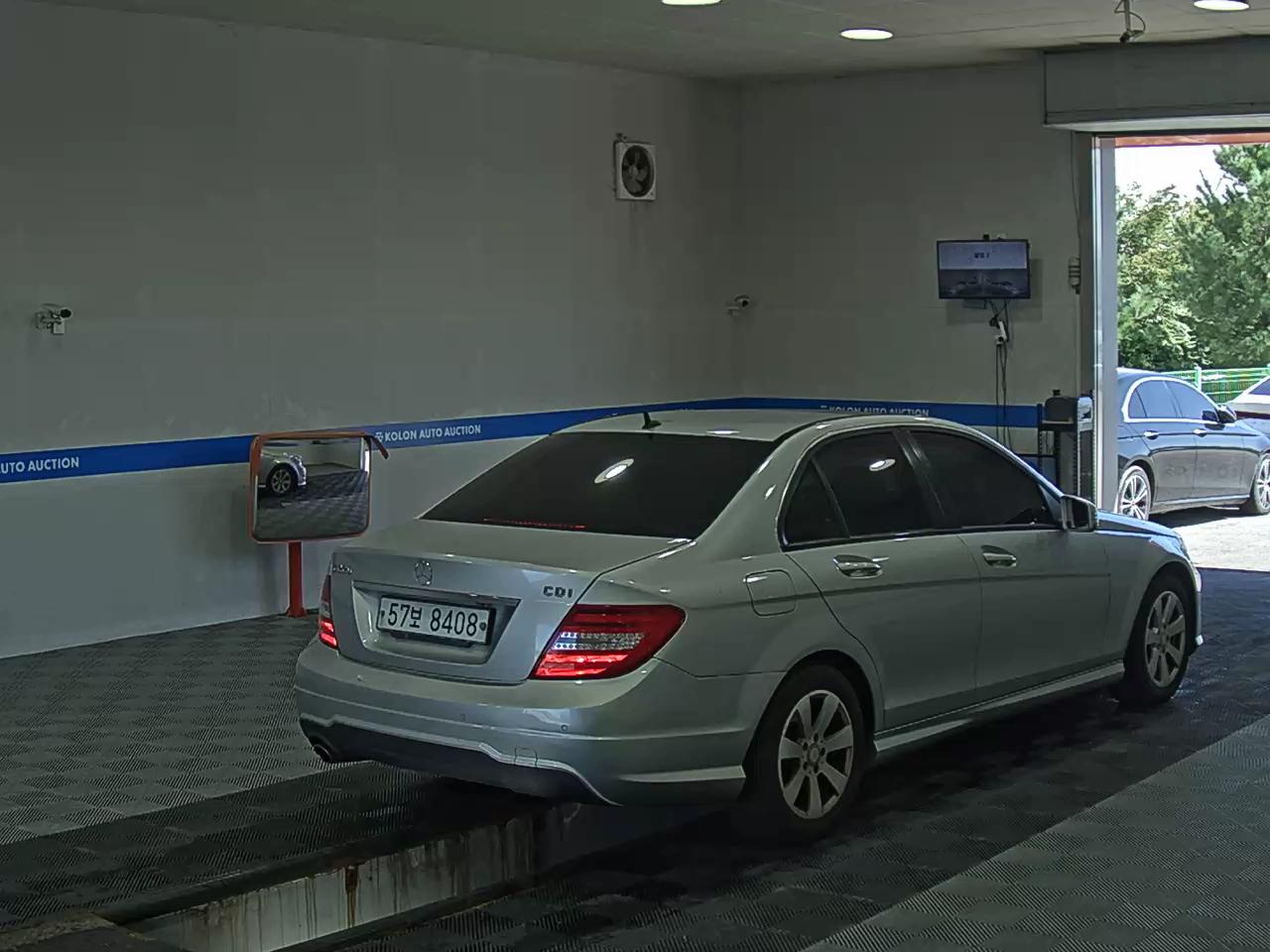 مرسيدس بنز C Class (3Rd Gen) C220 Cdi 2013 C220
