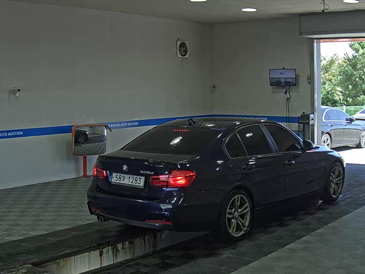 بي إم دبليو 3 Series (6Th Gen) 320D Ed Edition 2017 320d