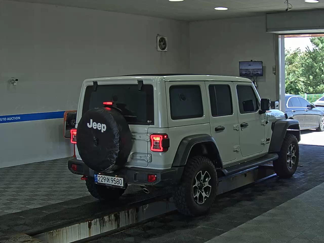جيب رانجلر (Jl) 2.0 Rubicon 4Dr Power Top 2022