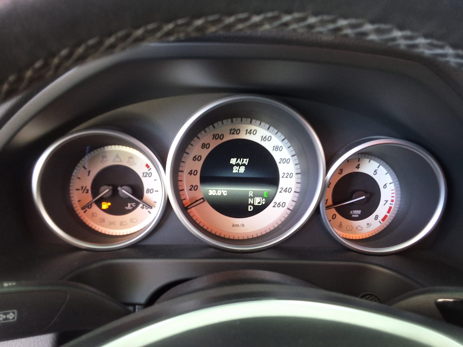مرسيدس بنز E Class (4Th Gen) E300 فورماتيك Avantgarde 2015 4MATIC