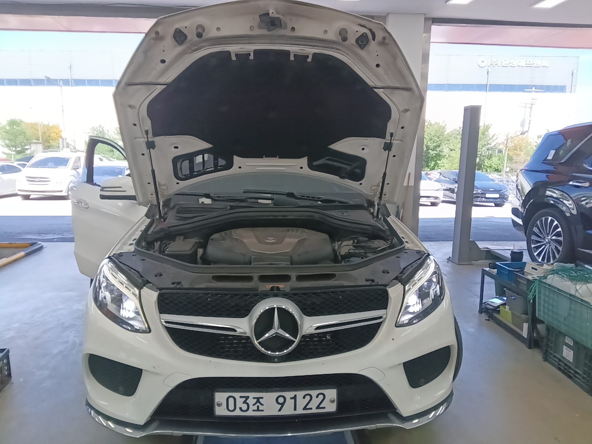 مرسيدس بنز جي إل إي Class (3Rd Gen) جي إل إي 350D فورماتيك كوبيه 2017 4MATIC