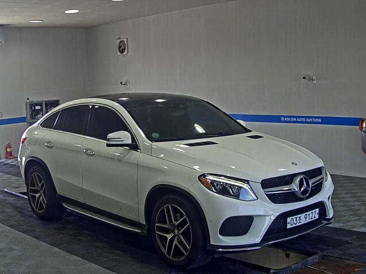 مرسيدس بنز جي إل إي Class (3Rd Gen) جي إل إي 350D فورماتيك كوبيه 2017 4MATIC