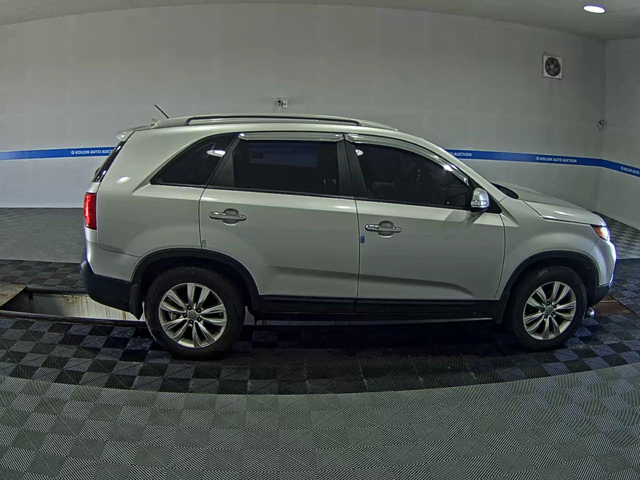 كيا سورينتو 2010 TLX فاخر