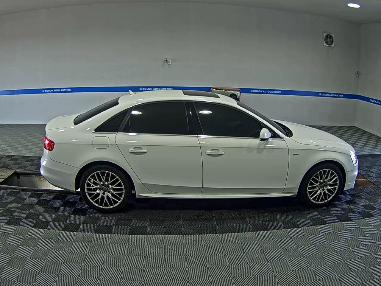 أودي إيه 4 (4Th Gen) 35 TDI كواترو Dynamic 2016
