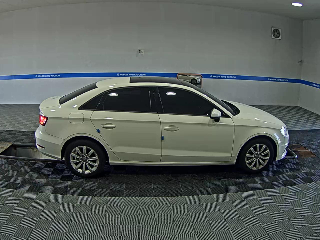 أودي إيه 3 (3Rd Gen) 25 TDI Dynamic 2015