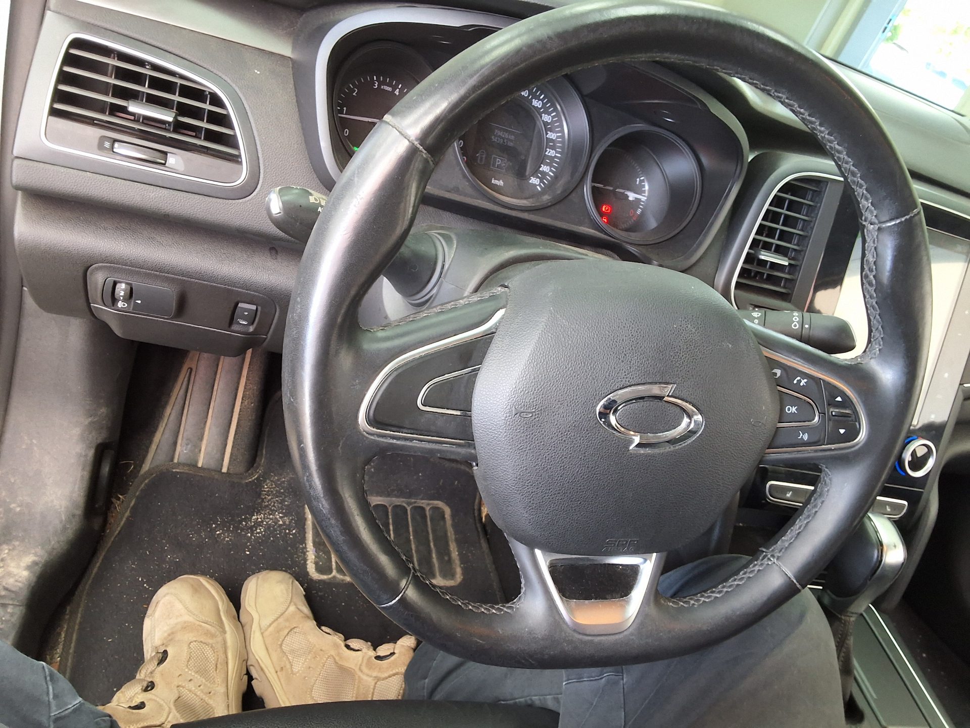 رينو (Samsung) إس إم 6 2.0 Lpe Rental Car Se 2019 SE
