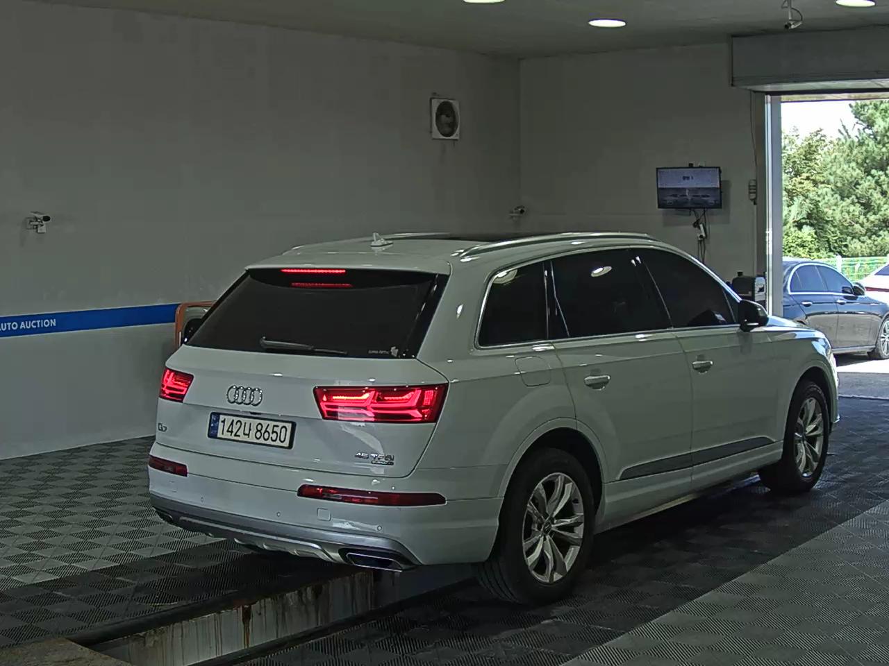 أودي كيو 7 (2Nd Gen) 45 Tfsi كواترو 2019