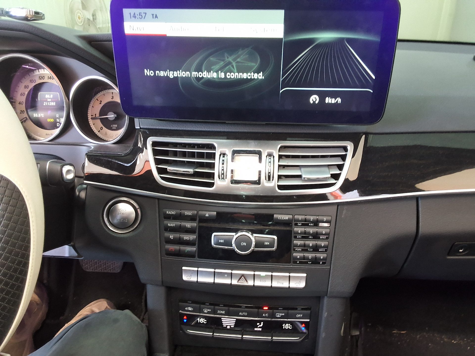 مرسيدس بنز E Class (4Th Gen) E220 Cdi Avantgarde 2014 E220