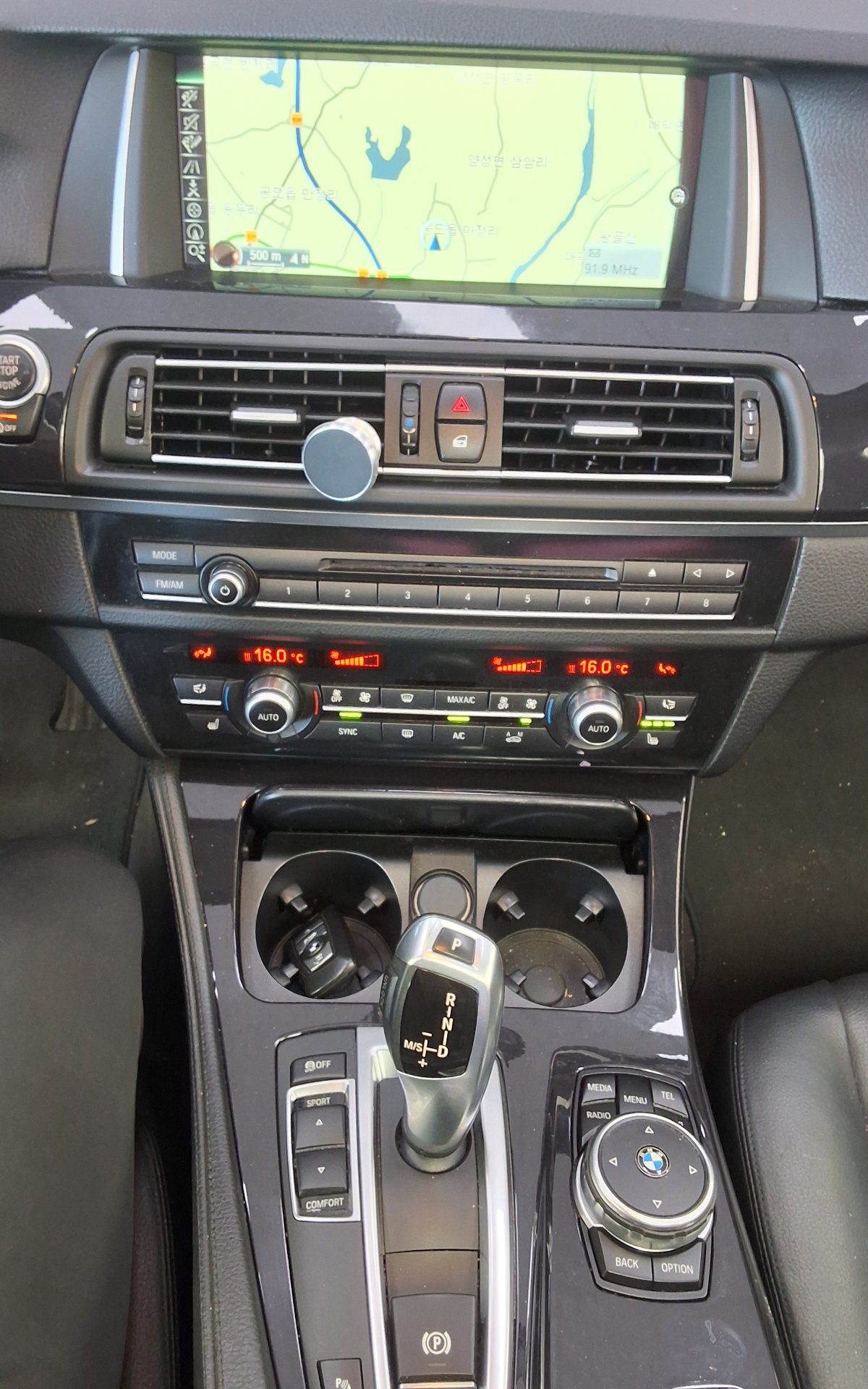 بي إم دبليو 5 Series (6Th Gen) 520D 2015 520d