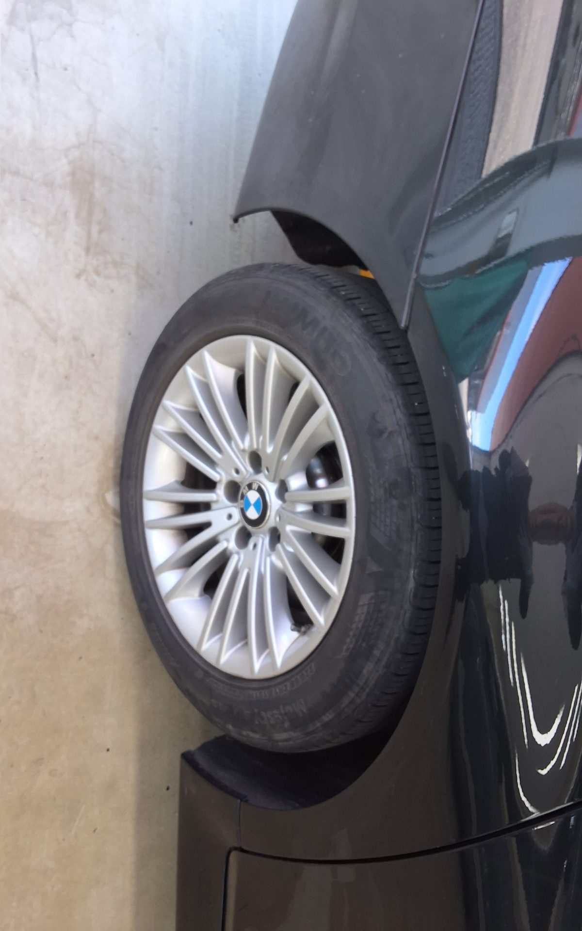 بي إم دبليو 5 Series (6Th Gen) 520D 2015 520d