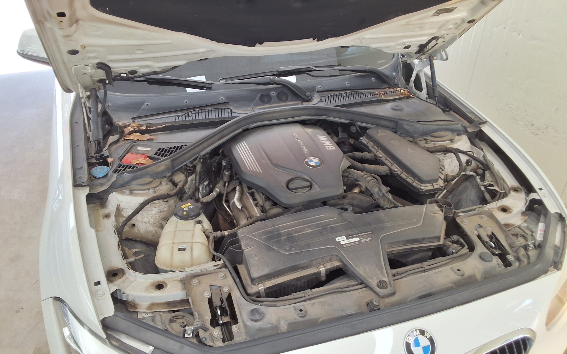 بي إم دبليو 1 Series (2Nd Gen) 5 أبواب 118D Joy 2016 118d