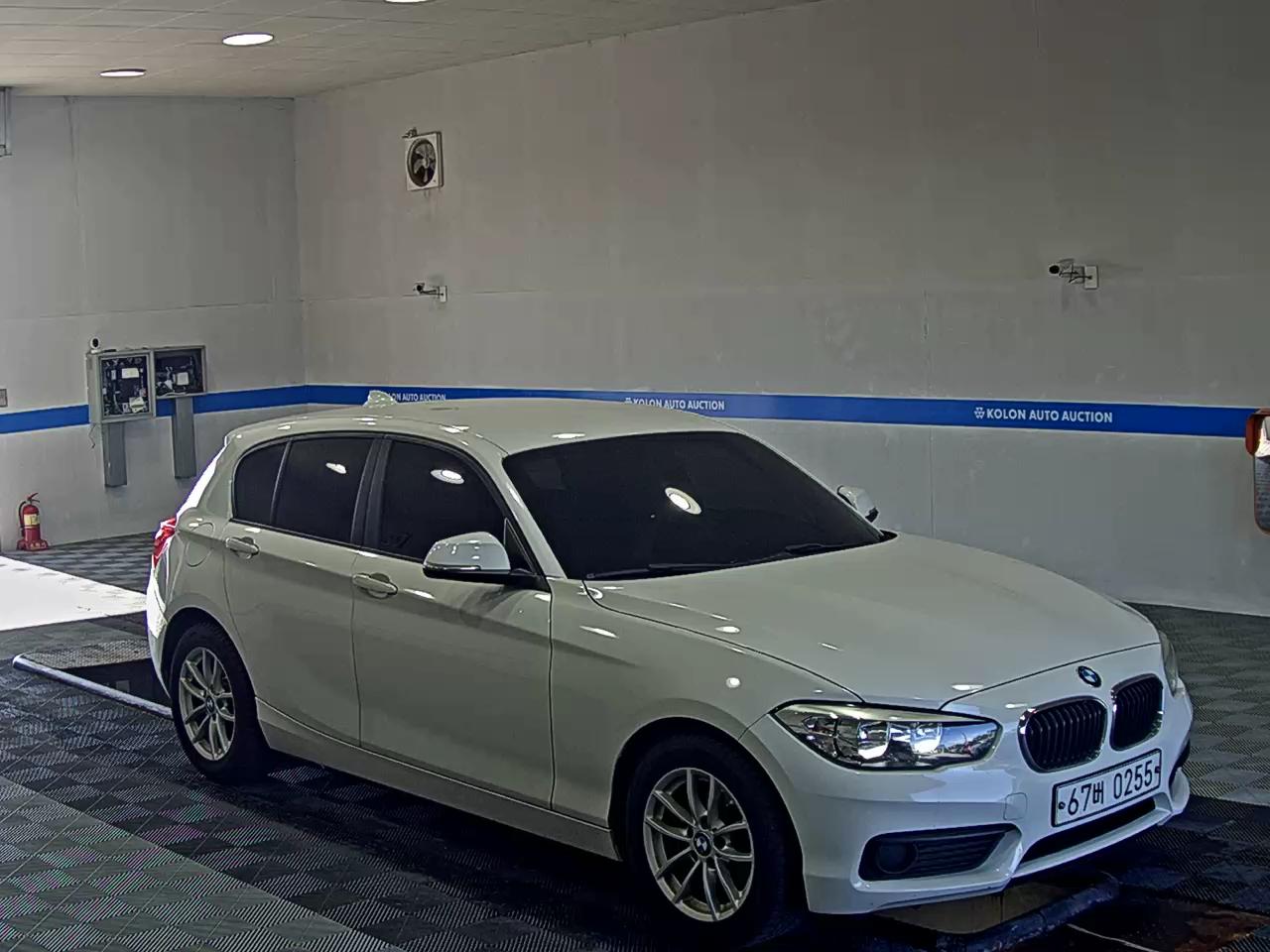 بي إم دبليو 1 Series (2Nd Gen) 5 أبواب 118D Joy 2016 118d
