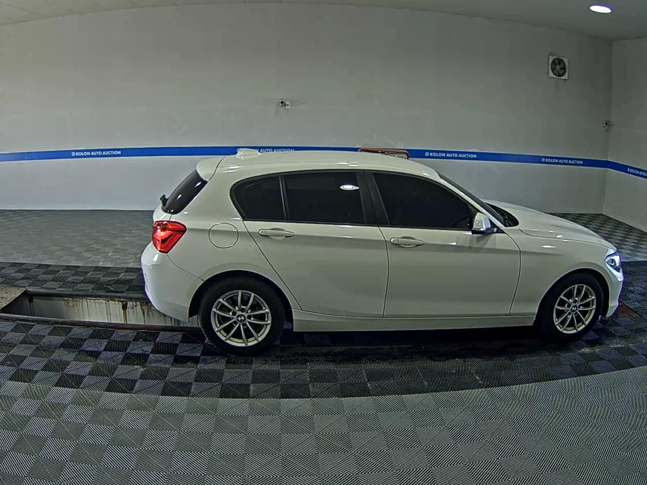 بي إم دبليو 1 Series (2Nd Gen) 5 أبواب 118D Joy 2016 118d