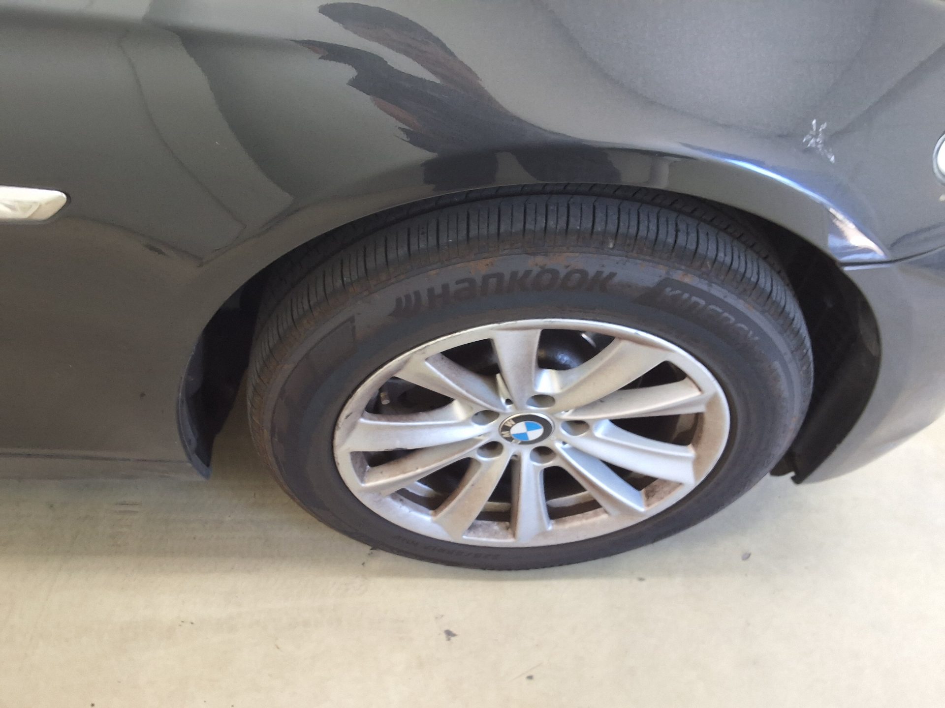 بي إم دبليو 5 Series (6Th Gen) 520D 2013 520d
