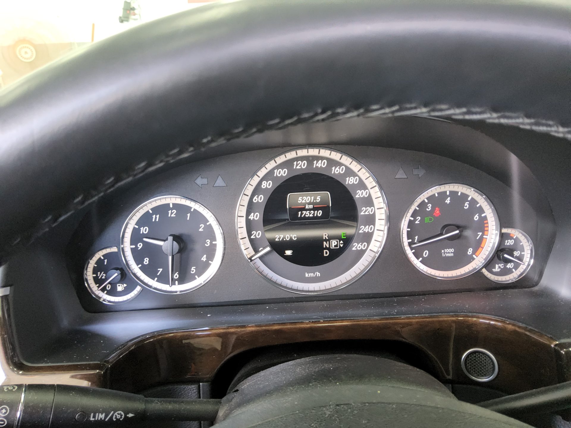 مرسيدس بنز E Class (4Th Gen) E200 Cgi Blueefficiency 2013 E200