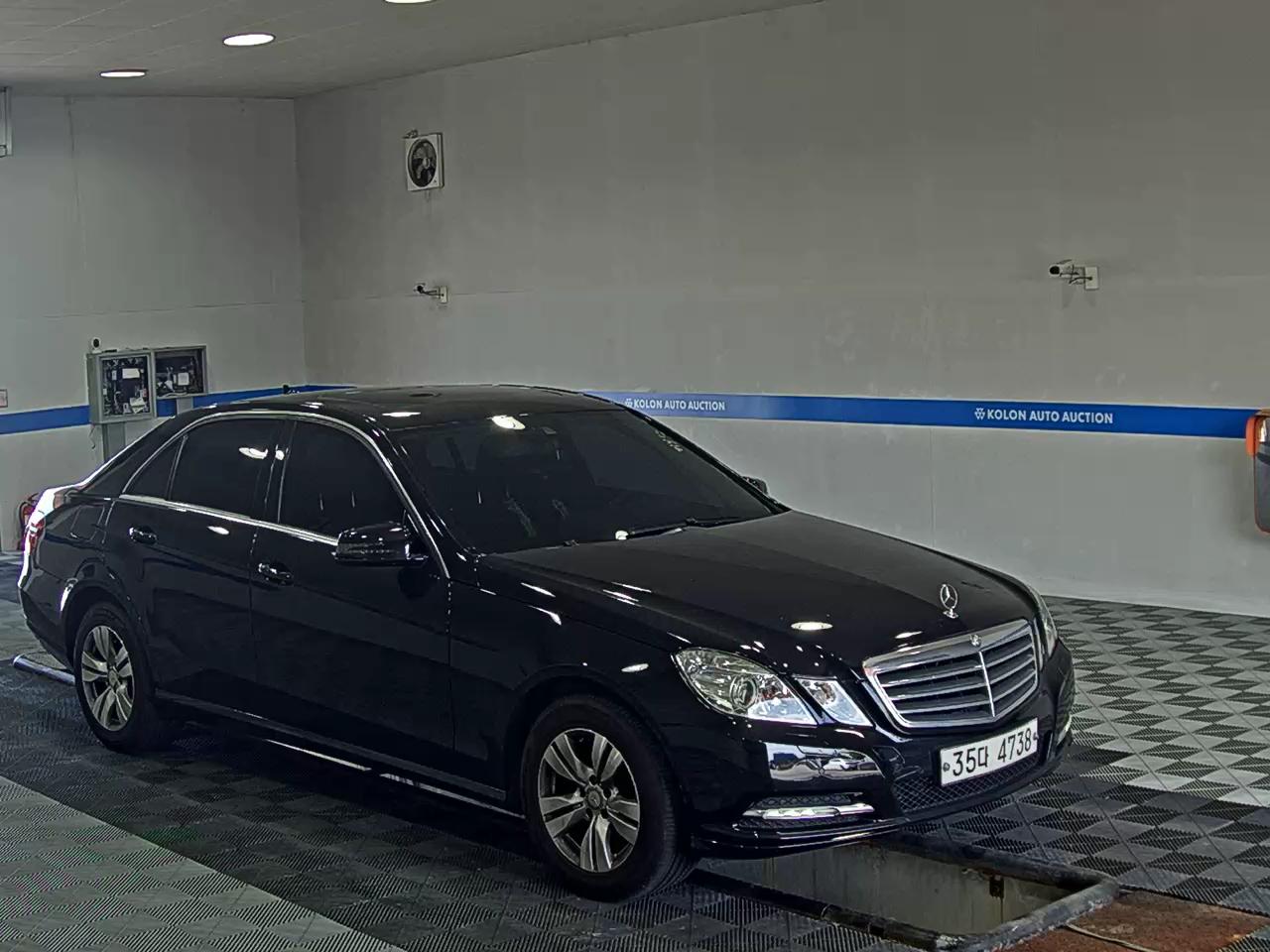 مرسيدس بنز E Class (4Th Gen) E200 Cgi Blueefficiency 2013 E200