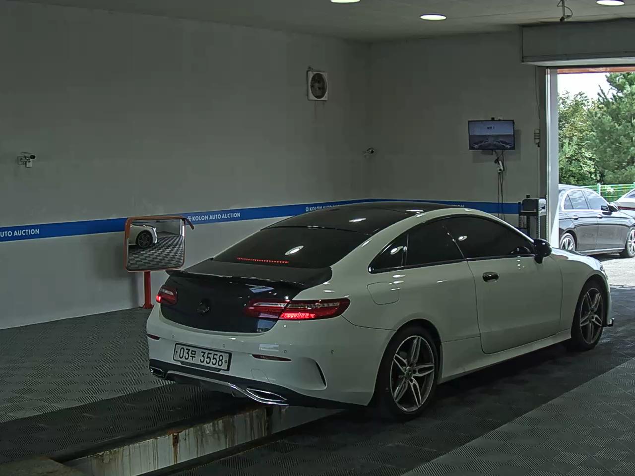 مرسيدس بنز E Class (5Th Gen) كوبيه E220D 2017 E220d