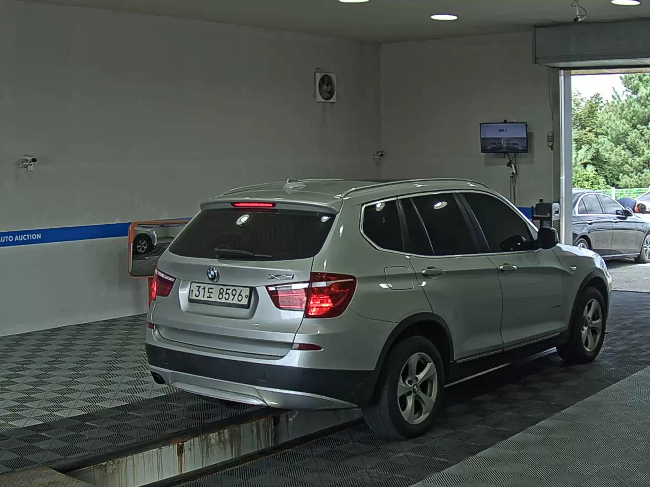 بي إم دبليو X3 (2Nd Gen) 20D إكس درايف مرتفع 2011