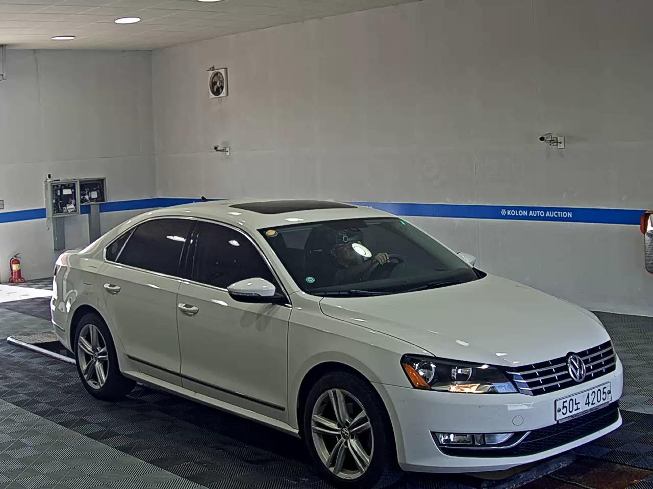 فولكس فاجن الجديد باسات (7Th Gen) 2.0 TDI 2012