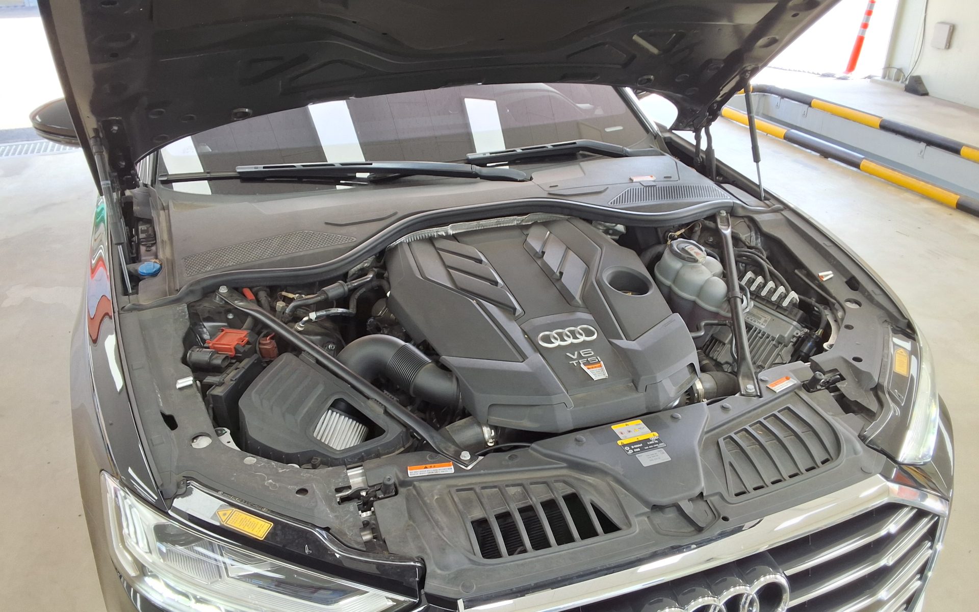 أودي إيه 8 (4Th Gen) L 55 Tfsi كواترو 2021