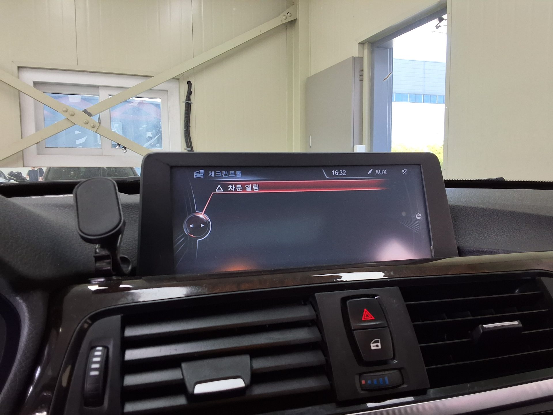 بي إم دبليو Gran Turismo (GT) 3 Series GT 320D إكس درايف 2014 GT GT