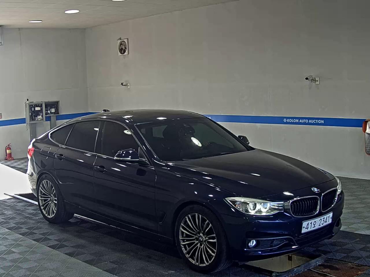 بي إم دبليو Gran Turismo (GT) 3 Series GT 320D إكس درايف 2014 GT GT