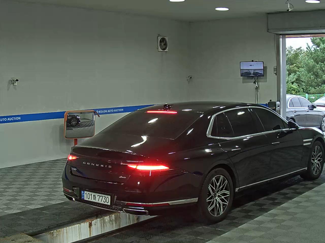 جينيسيس جينيسيس G90 2022 TURBO دفع رباعي BASE