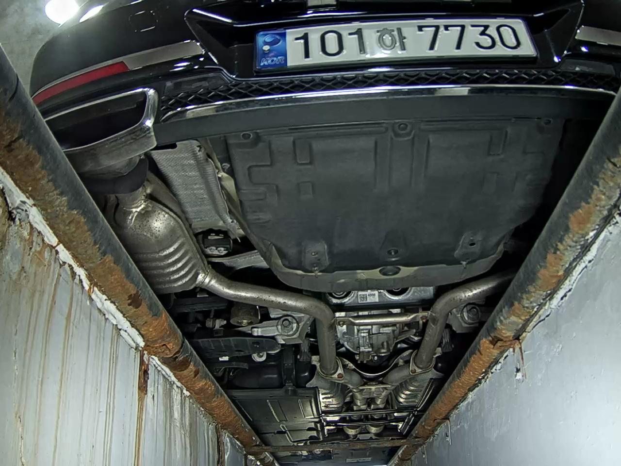 جينيسيس جينيسيس G90 2022 TURBO دفع رباعي BASE
