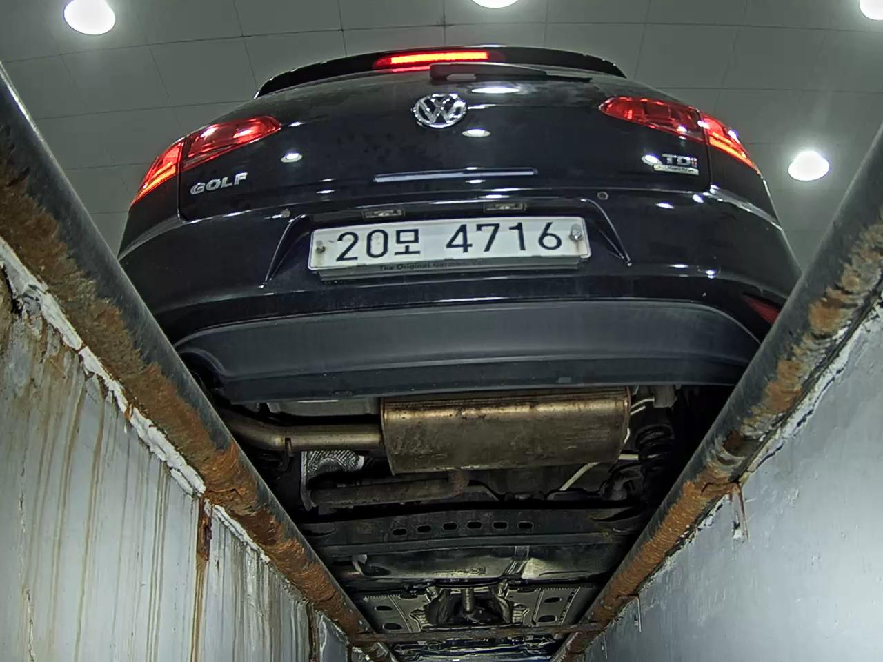 فولكس فاجن جولف (7Th Gen) 1.6 TDI Bluemotion 2013