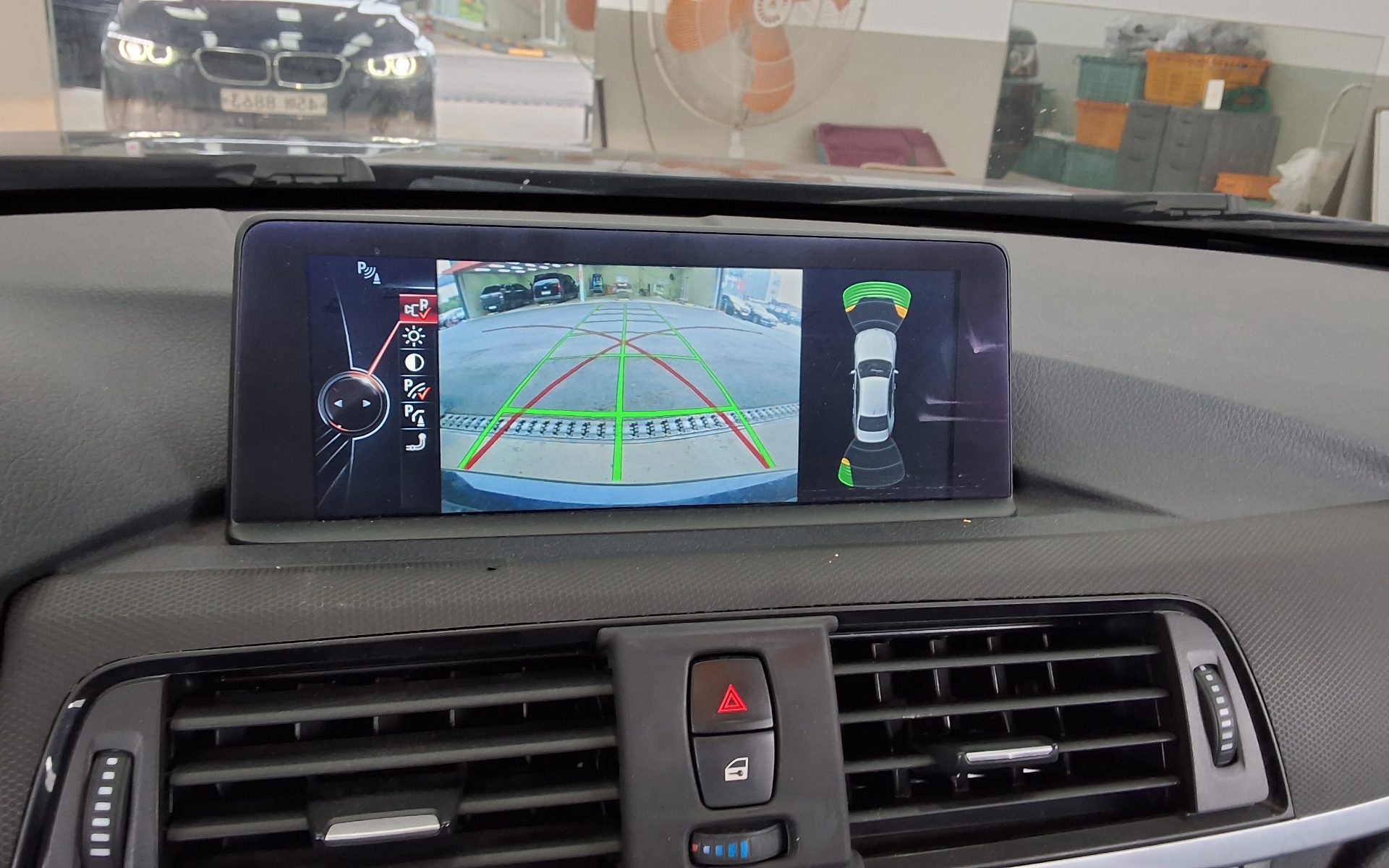 بي إم دبليو 3 Series (6Th Gen) 320I 2014 320i