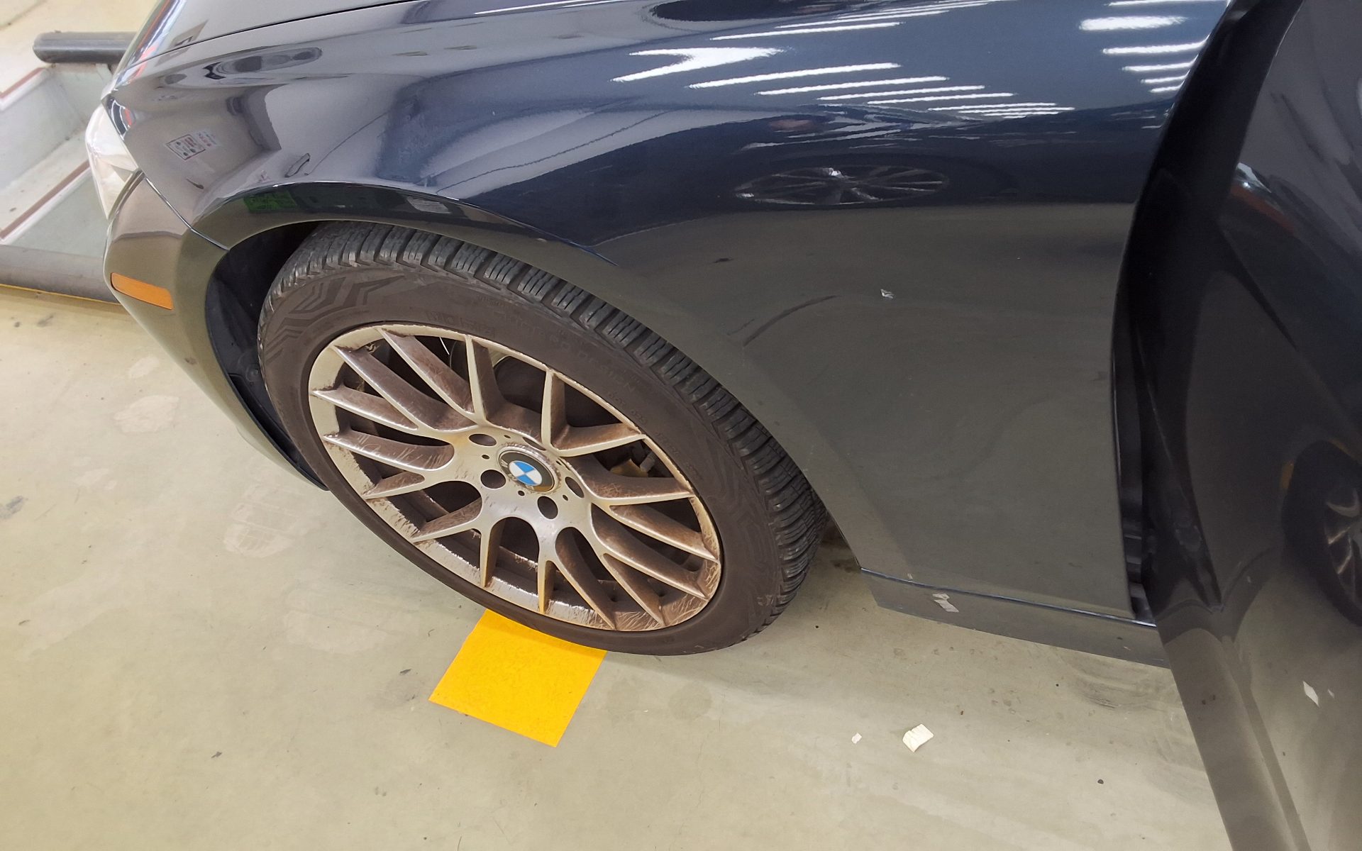 بي إم دبليو 3 Series (6Th Gen) 320I 2014 320i