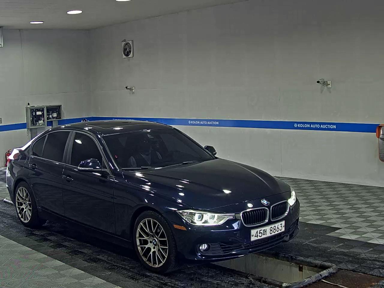 بي إم دبليو 3 Series (6Th Gen) 320I 2014 320i