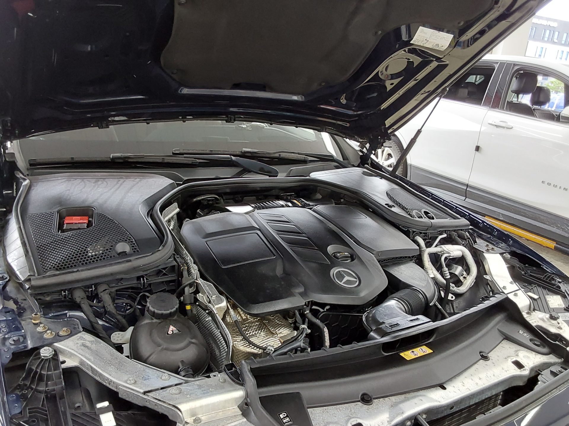 مرسيدس بنز E Class (5Th Gen) E220D فورماتيك AMG Line 2021 E220d 4MATIC LINE