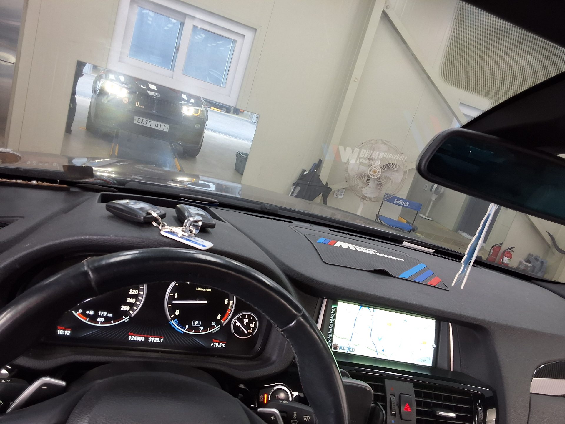 بي إم دبليو X4 30D إكس درايف M Sport Pack 2015 SPORT