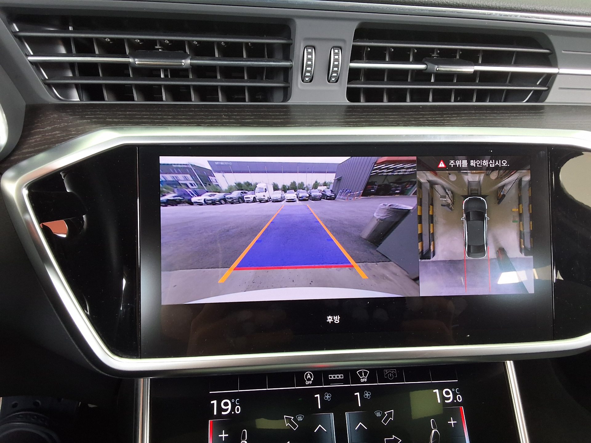 أودي إيه 6 (5Th Gen) 45 Tfsi بريميوم 2021 بريميوم