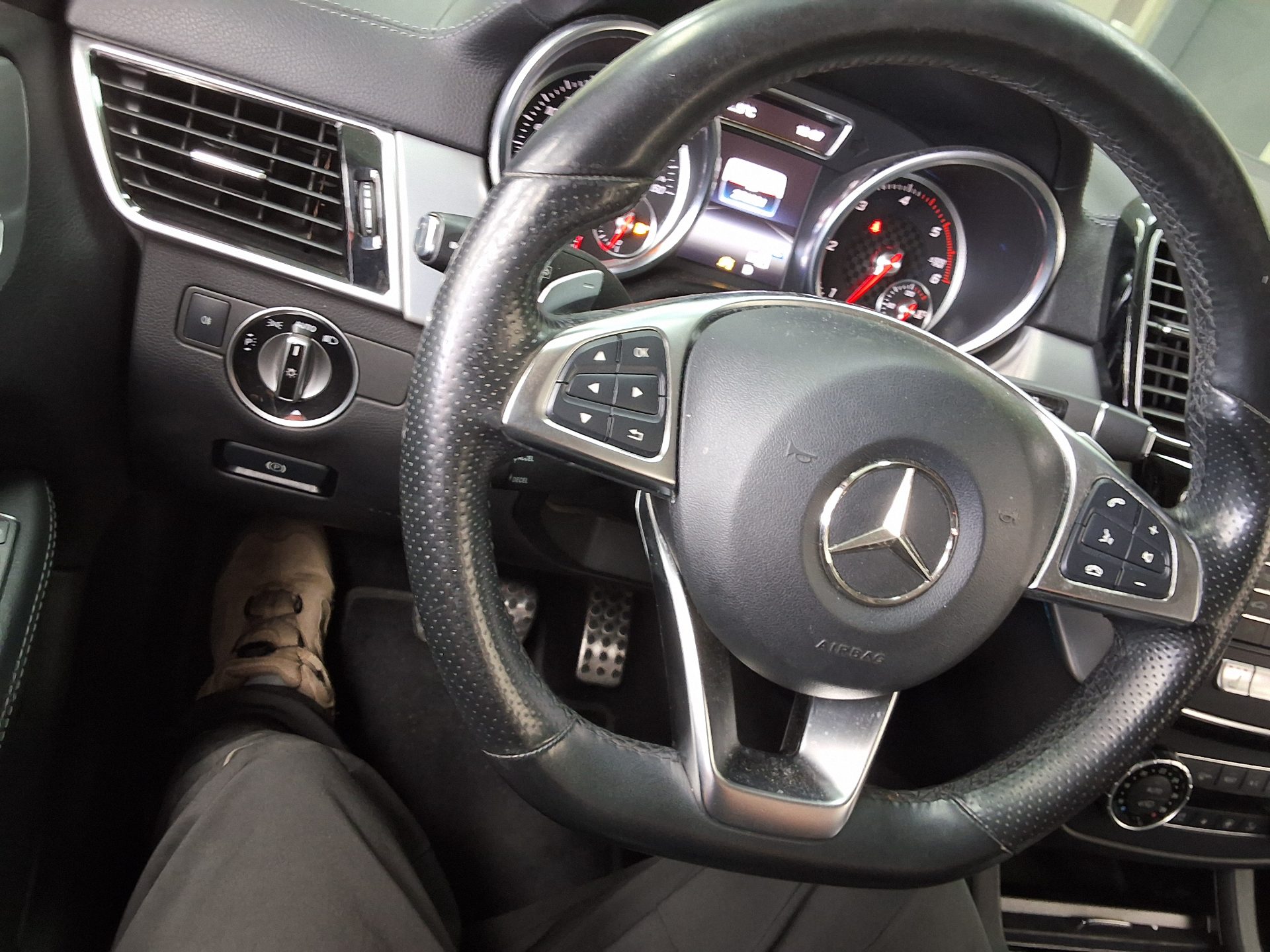 مرسيدس بنز جي إل إي Class (3Rd Gen) جي إل إي 350D فورماتيك كوبيه 2018 4MATIC