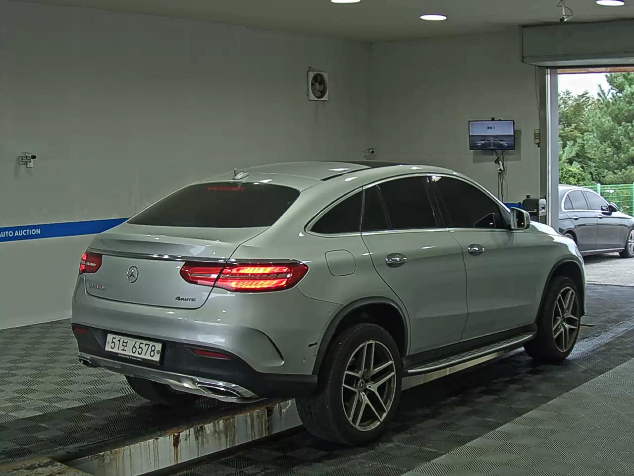 مرسيدس بنز جي إل إي Class (3Rd Gen) جي إل إي 350D فورماتيك كوبيه 2018 4MATIC