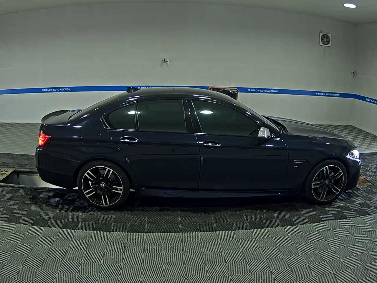 بي إم دبليو 5 Series (6Th Gen) M550D إكس درايف 2014 M550d