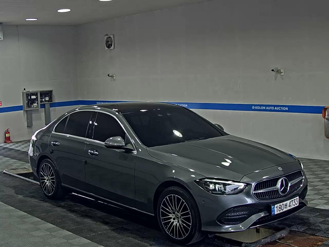 مرسيدس بنز C Class (5Th Gen) C200 فورماتيك Avantgarde 2022 4MATIC