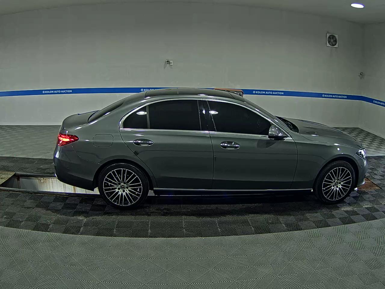 مرسيدس بنز C Class (5Th Gen) C200 فورماتيك Avantgarde 2022 4MATIC