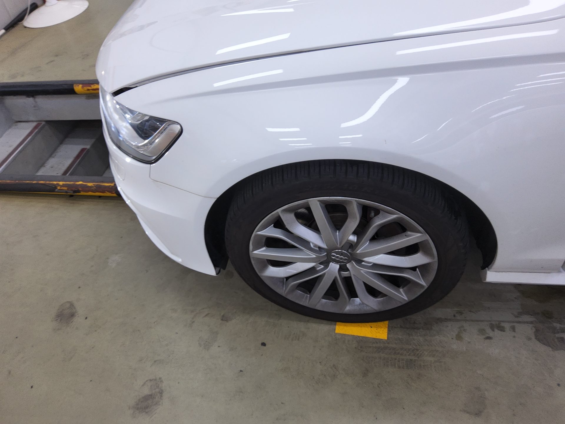 أودي إيه 6 (4Th Gen) 3.0 TDI كواترو Dynamic 2014