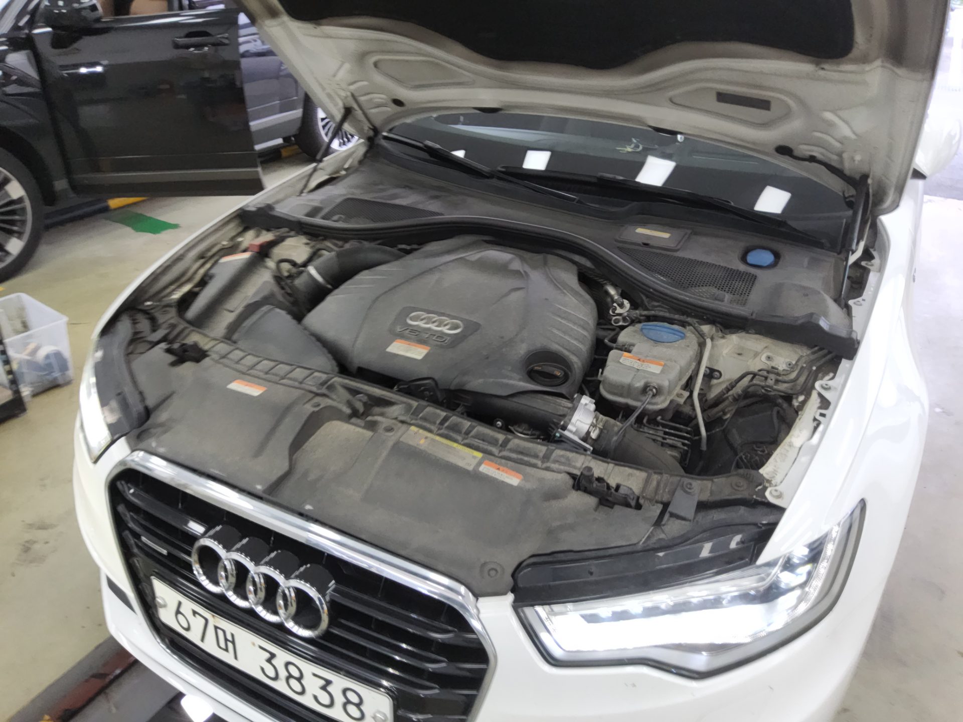 أودي إيه 6 (4Th Gen) 3.0 TDI كواترو Dynamic 2014