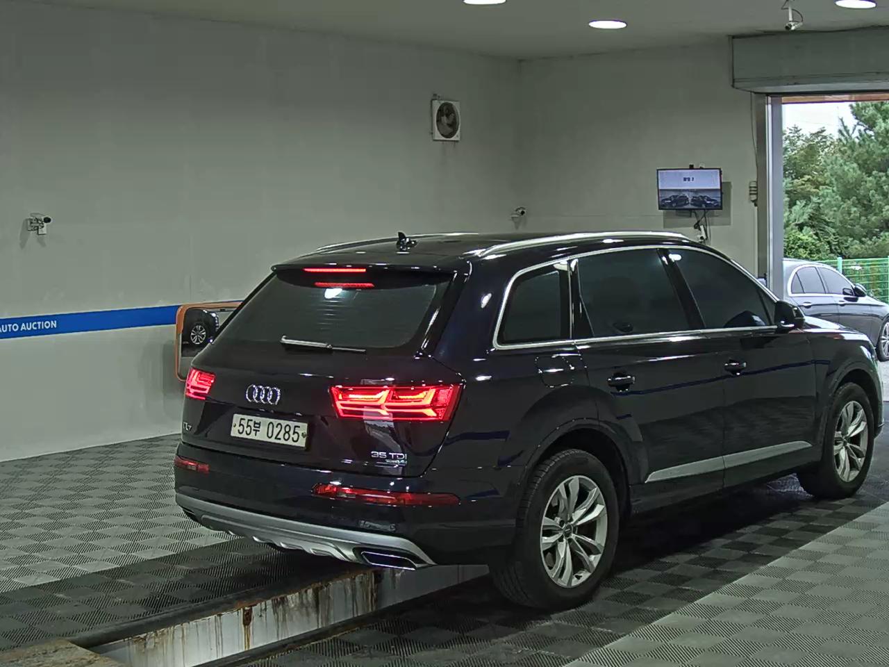 أودي كيو 7 (2Nd Gen) 35 TDI كواترو بريميوم Tech 2016 بريميوم
