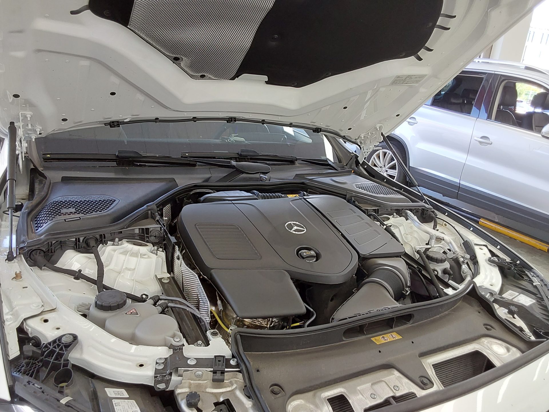 مرسيدس بنز E Class (6Th Gen) E200 Avantgarde 2026 E200